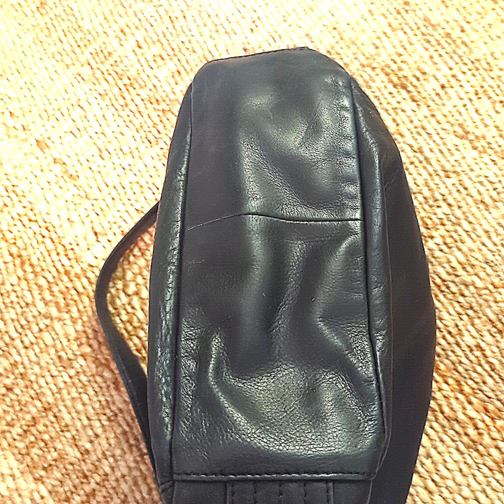 Makowsky Hobo Leather Bag - Picture 3 of 7